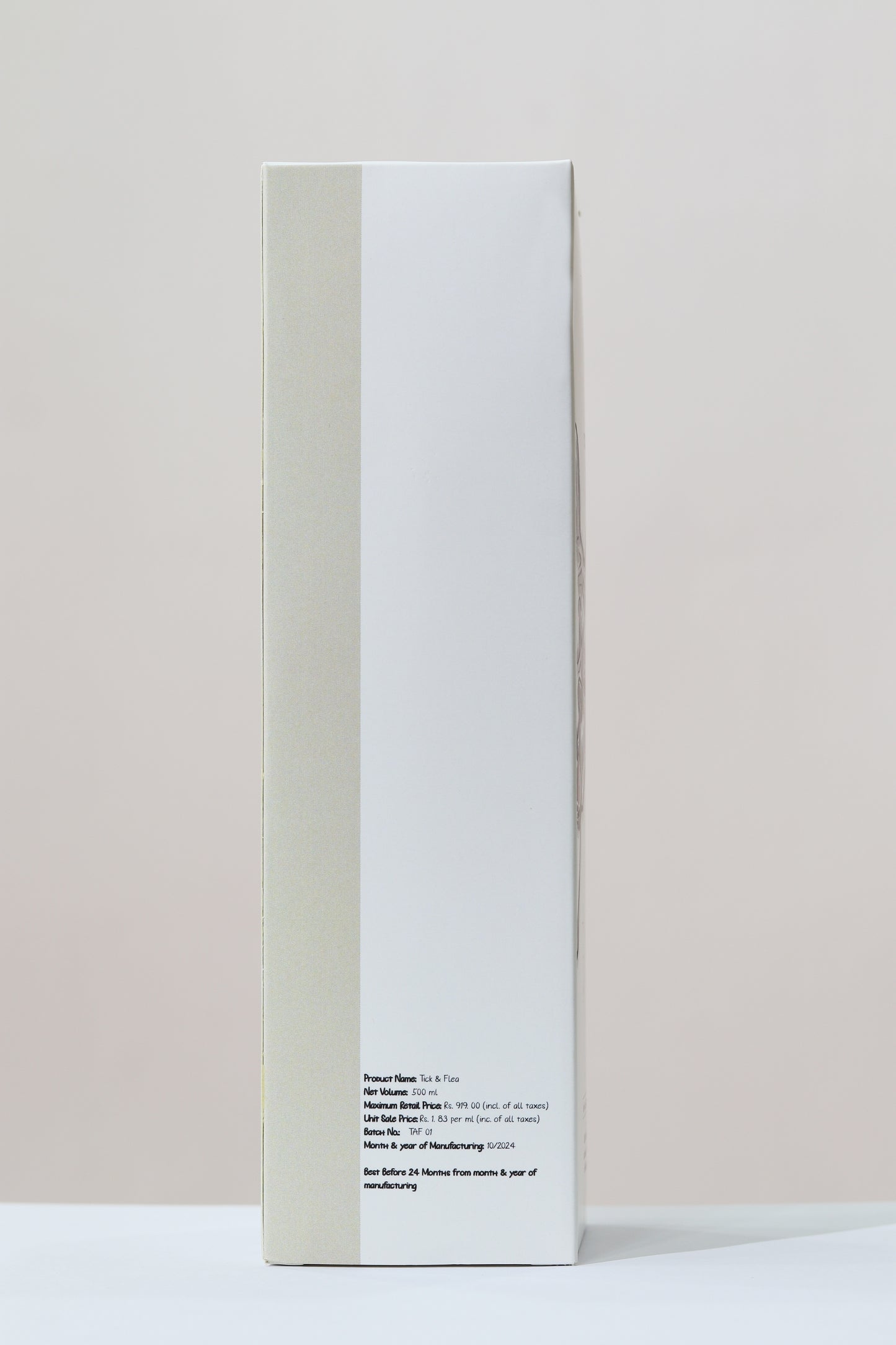 Tick & Flea Dog Shampoo - Tilting Heads