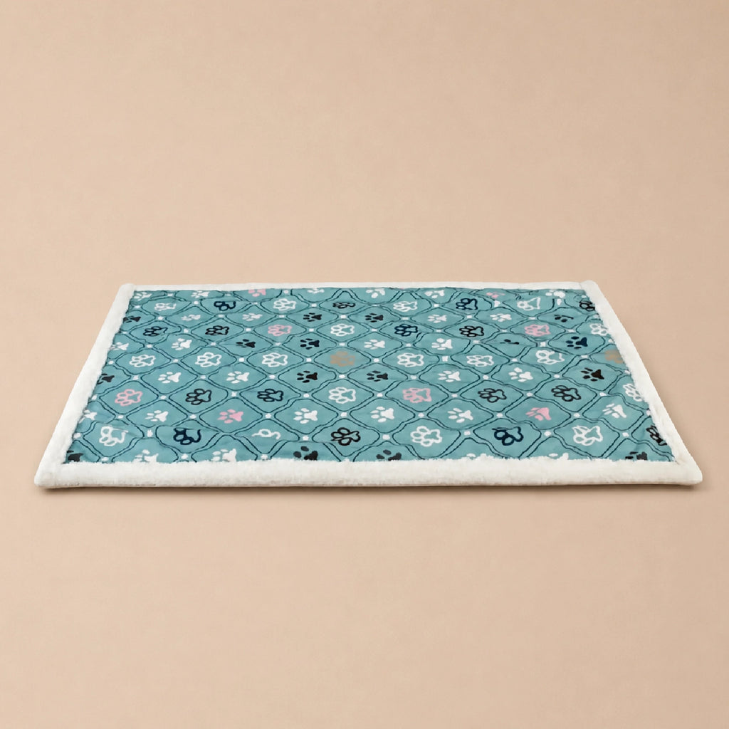 Cozina Blanket – Warm & Snuggle-Ready Winter Comfort for Pets