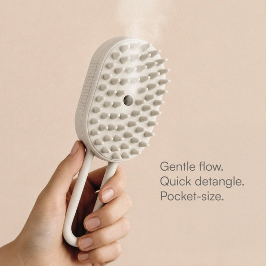 FluffMist Pet Brush – Mist Grooming & Detangling Tool