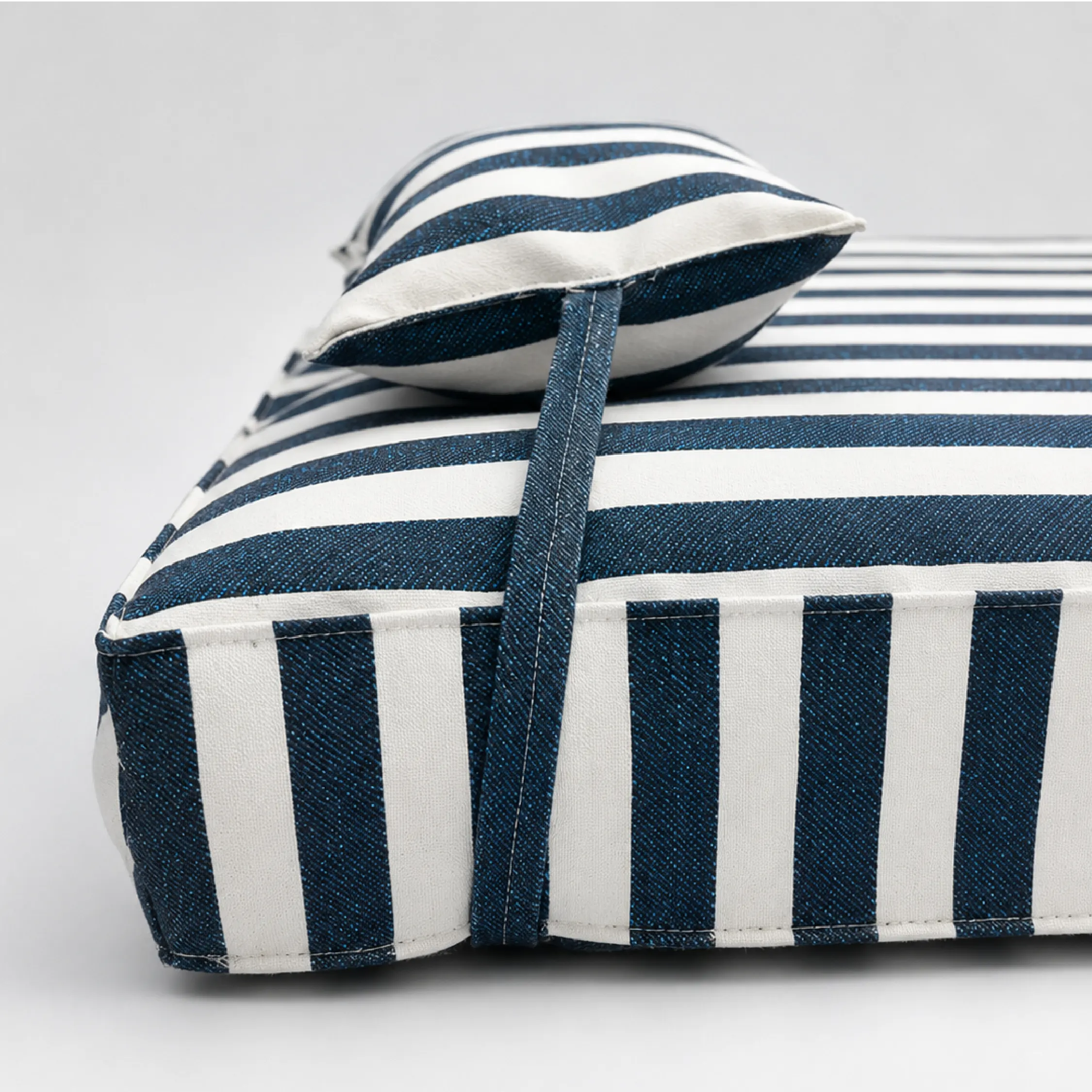 Cabana Dream Bed